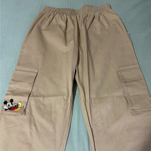 Stylish Mickey Mouse x pretty little thing set - Picture 2 of 6